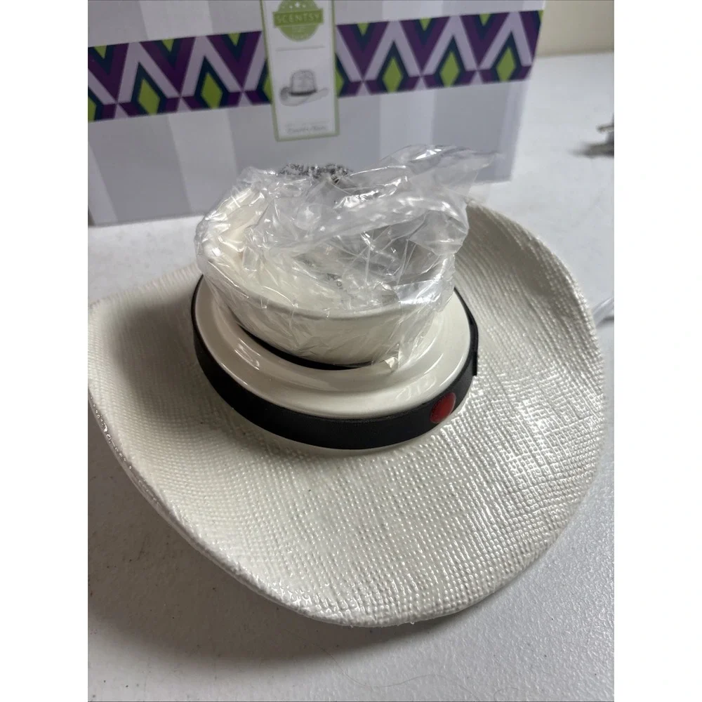 Scentsy COUNTRY BORN Cowboy Hat Warmer  Rare & Retired‎ NIB!!